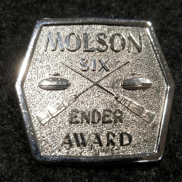 Molson Six Ender Award Curling Stone And Broom Lapel Pin - Picture 1 of 3